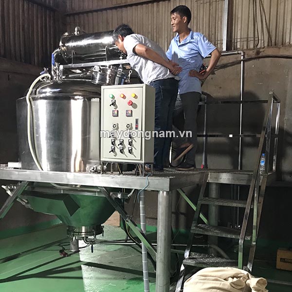Đông Nam lắp đặt máy chiết xuất dược liệu cho khách hàng