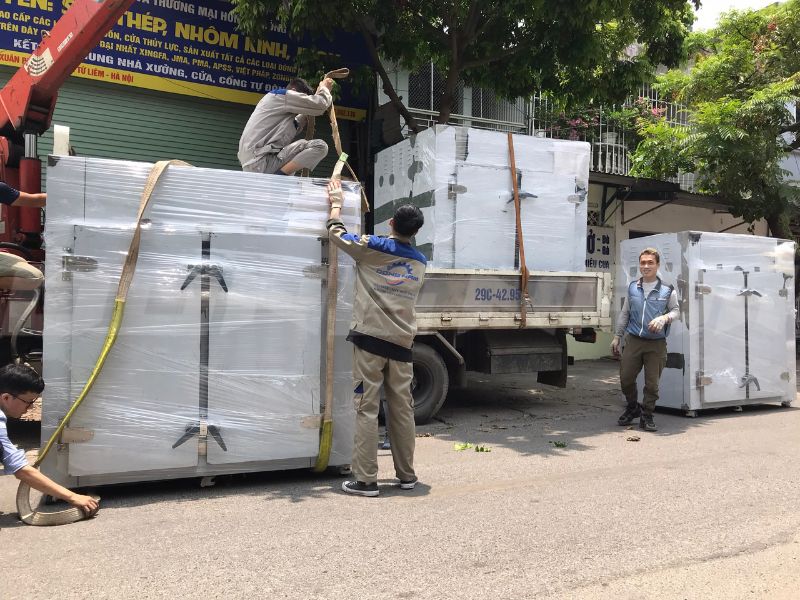 Đông Nam bàn giao máy sấy cho khách hàng