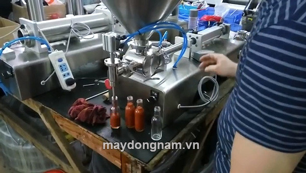 Máy chiết rót chất lỏng